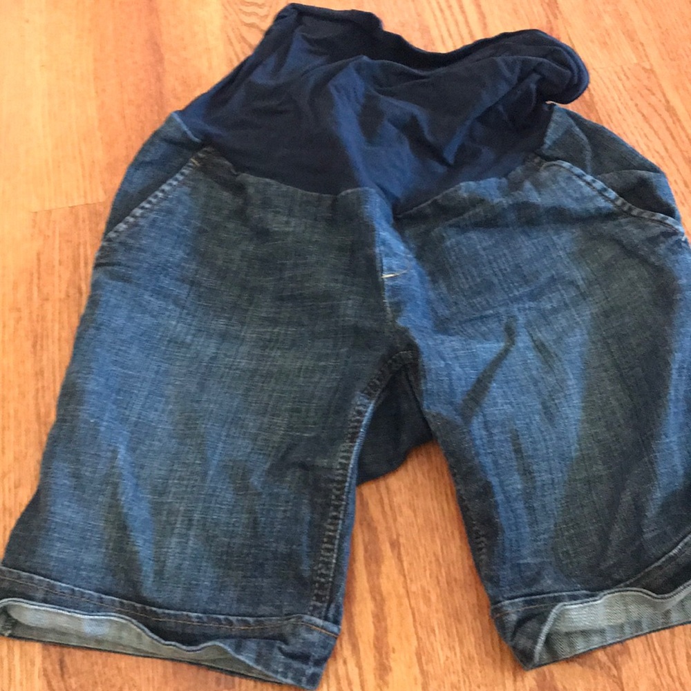 Maternity Bermuda shorts